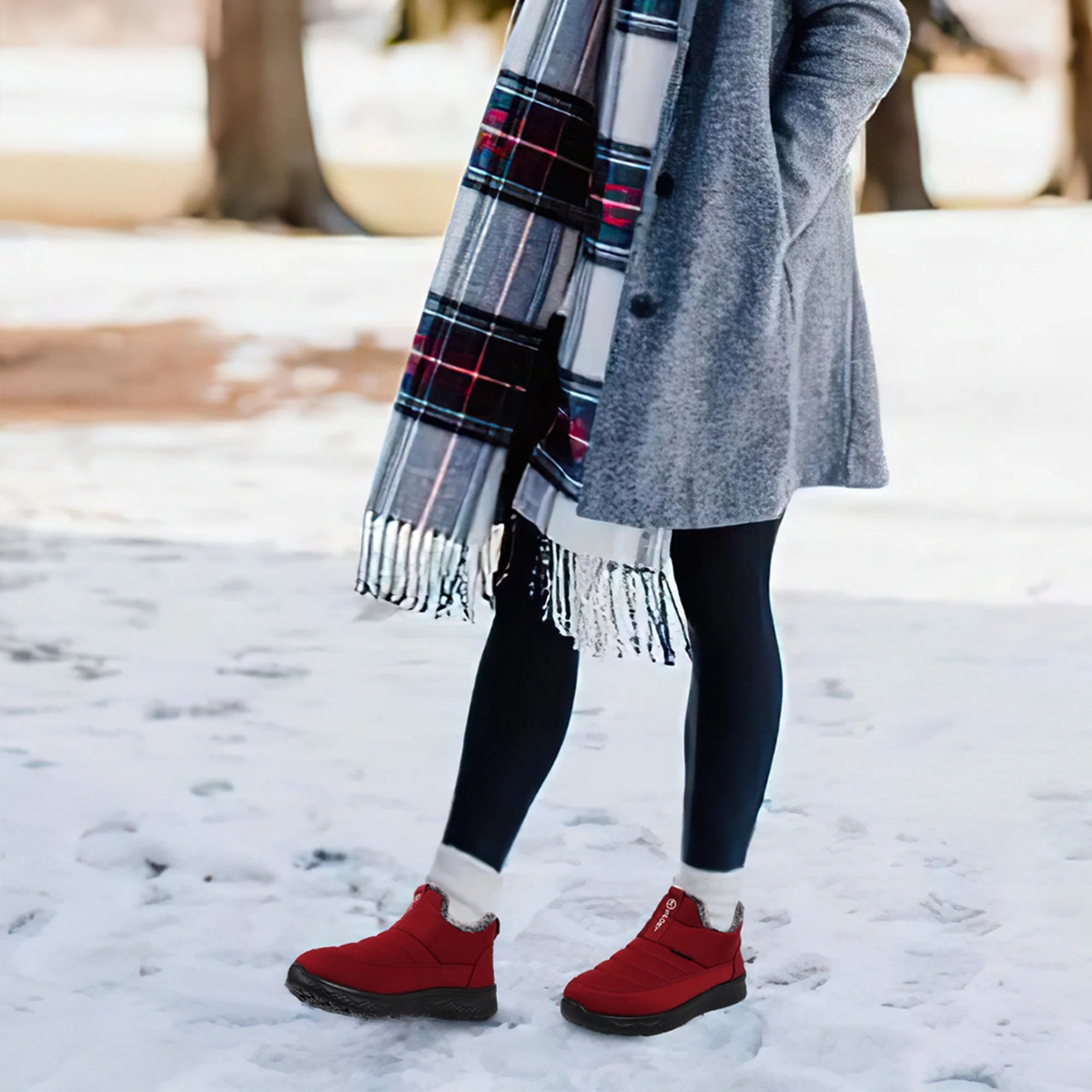 Winter Snow Boots for Women Warm Faux Fur Lined Ankle Boots Waterproof Insulated Slip on Booties Comfortable Winter Shoes Outdoor Short Red Boots